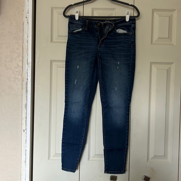 Universal Thread Distressed Jeans 28R - Picture 1 of 1